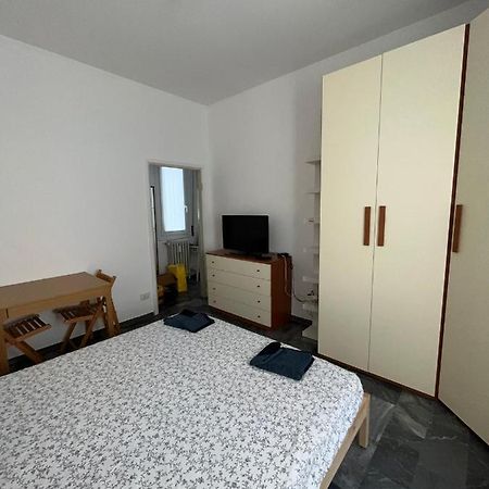 Apartmán Bilocale Roggia Scagna 7 Milán Exteriér fotografie