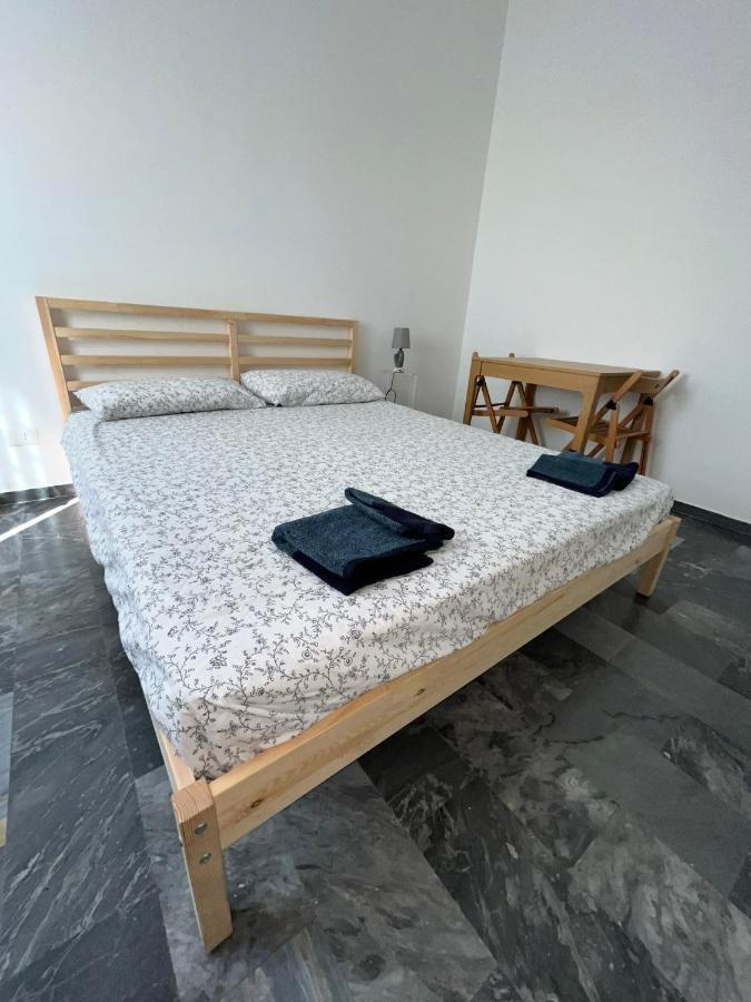 Apartmán Bilocale Roggia Scagna 7 Milán Exteriér fotografie