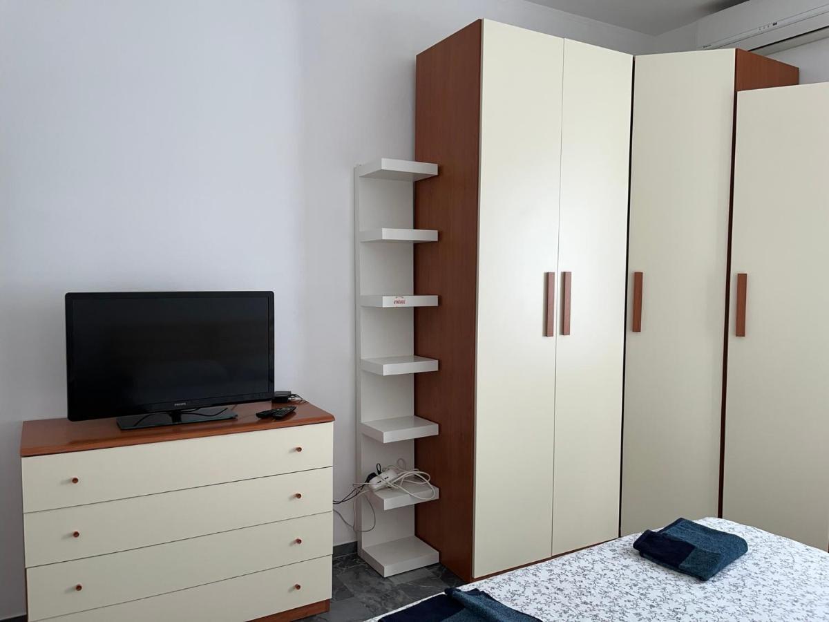 Apartmán Bilocale Roggia Scagna 7 Milán Exteriér fotografie